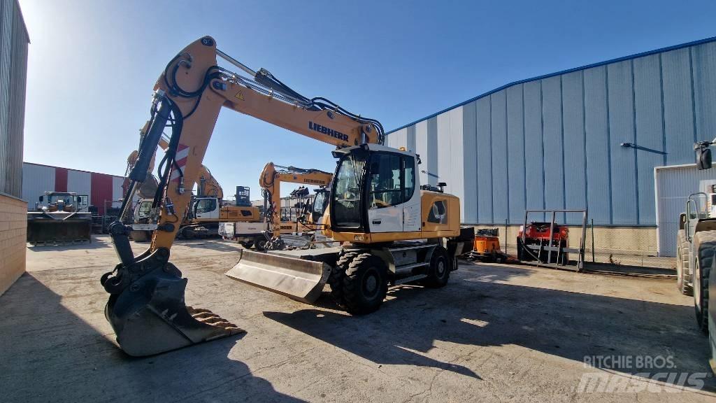 Liebherr A 920 轮式挖掘机