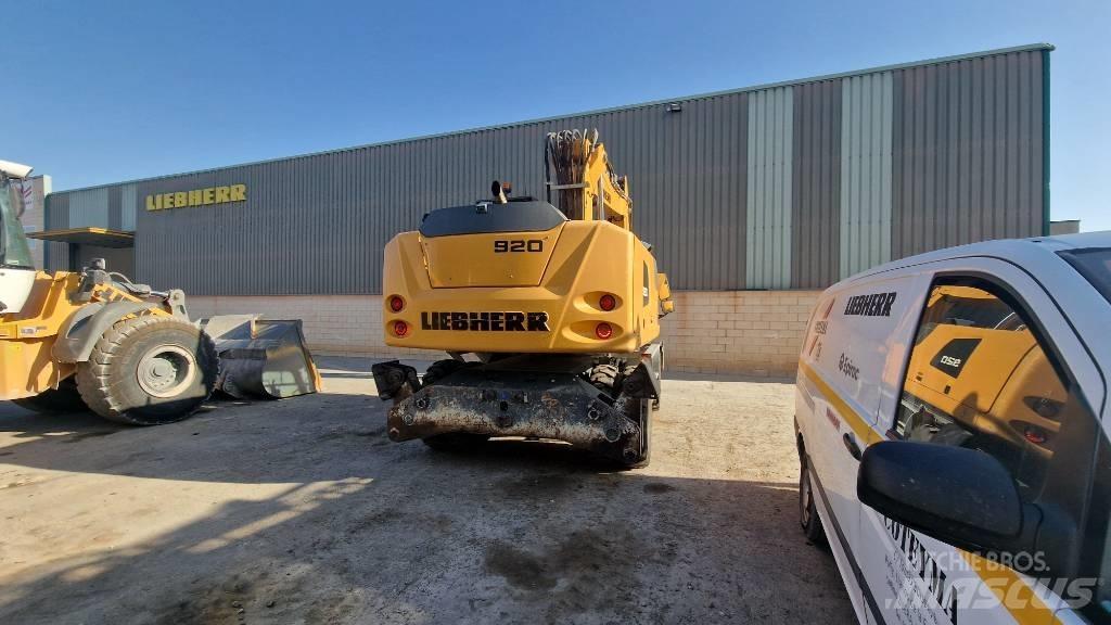 Liebherr A 920 轮式挖掘机