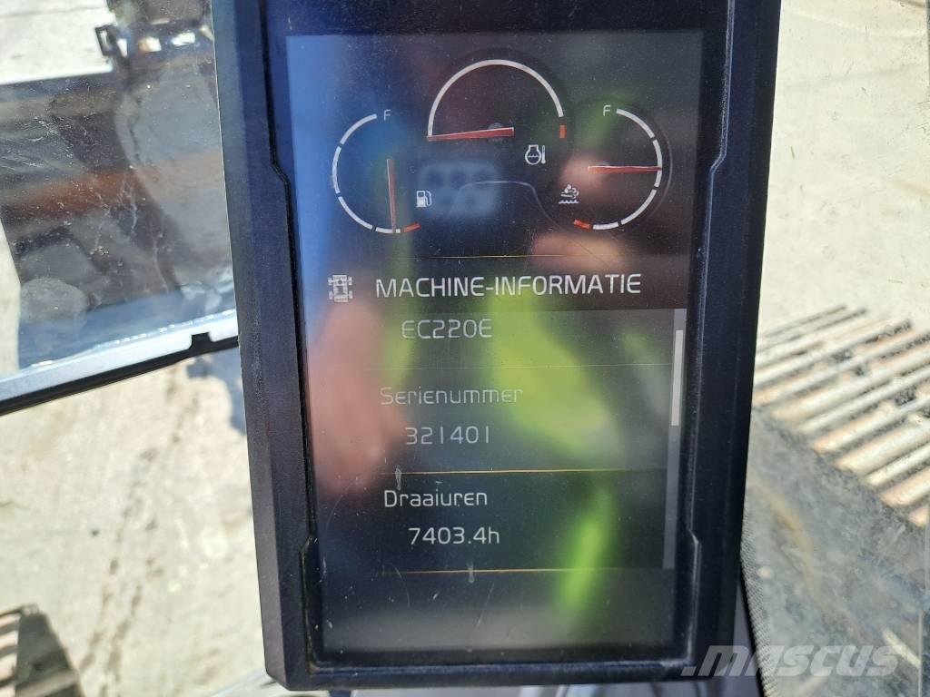 Volvo EC 220 EL 履带挖掘机