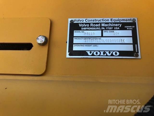 Volvo P7110 其他路面施工机械