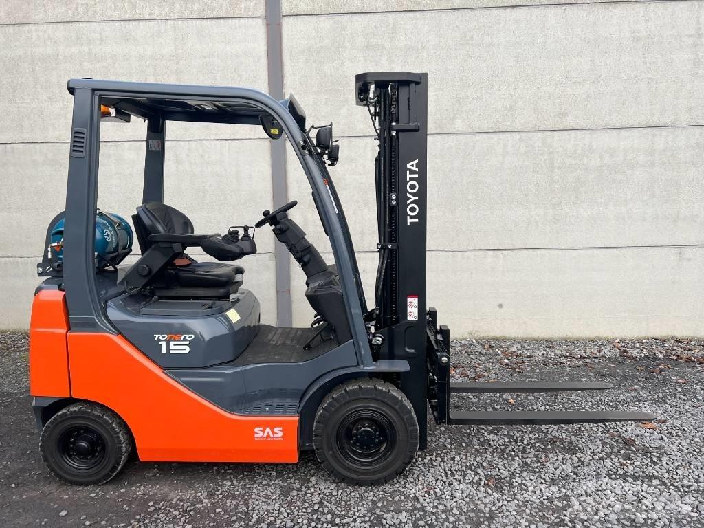 Toyota 02-8 FGF 15 天然气叉车