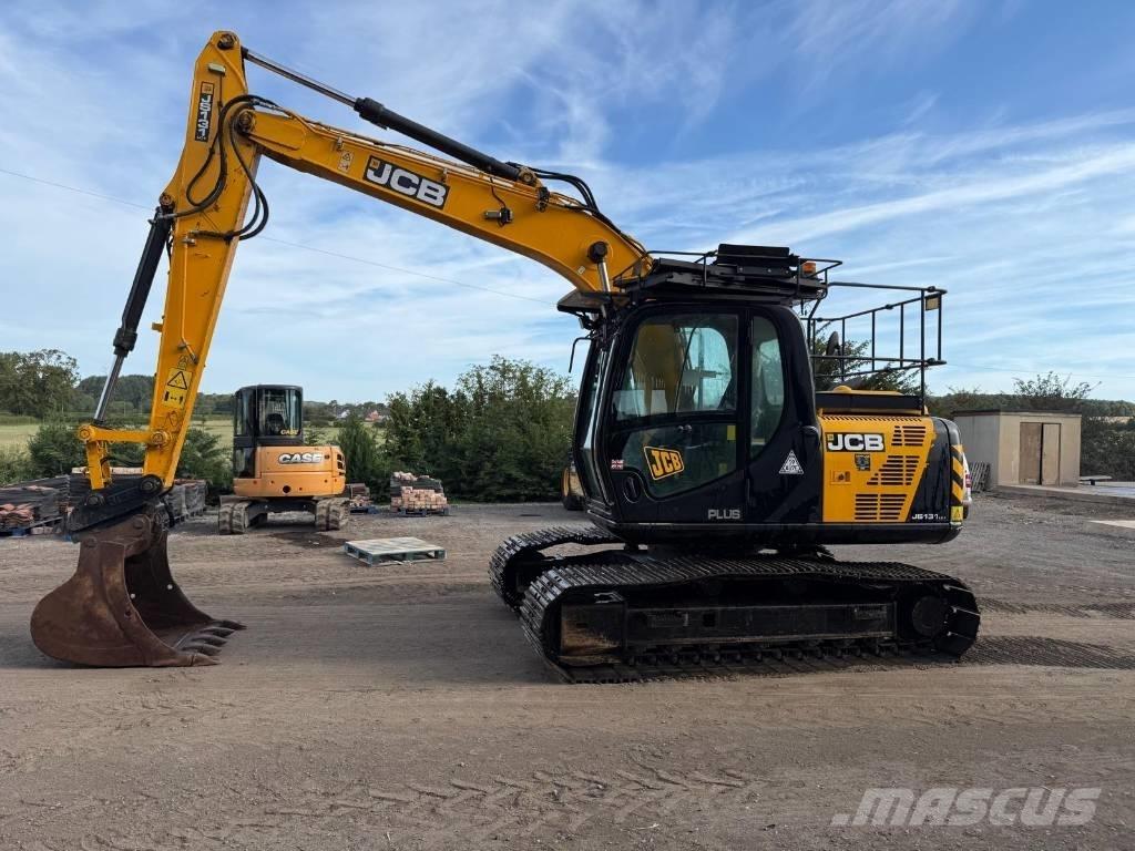 JCB JS 131 履带挖掘机