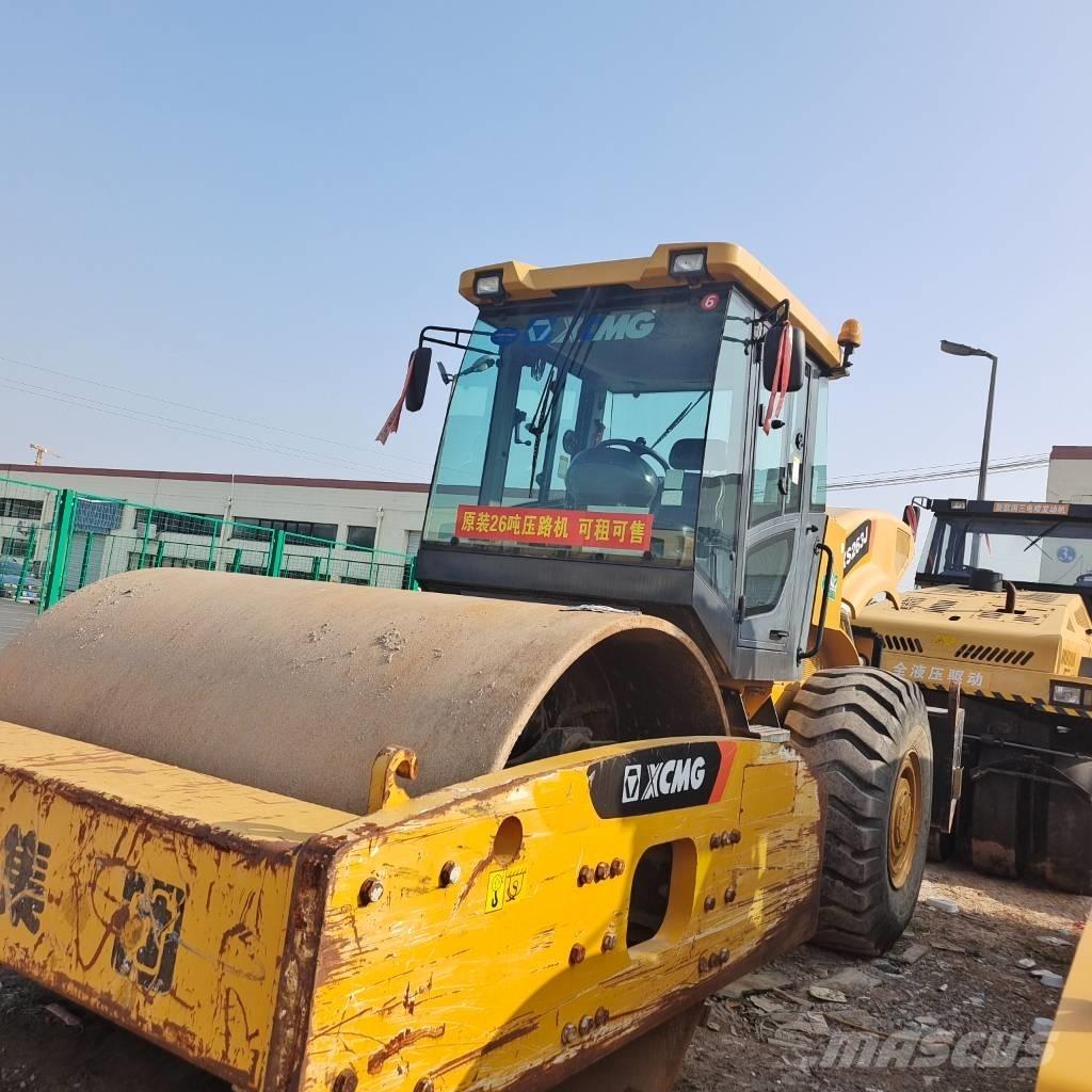 XCMG XS 263J 单轮压路机