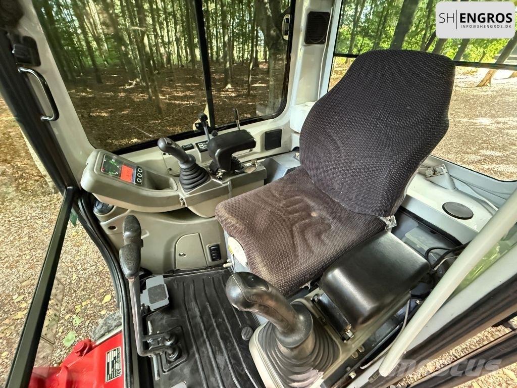 Takeuchi TB 216 小型挖掘机