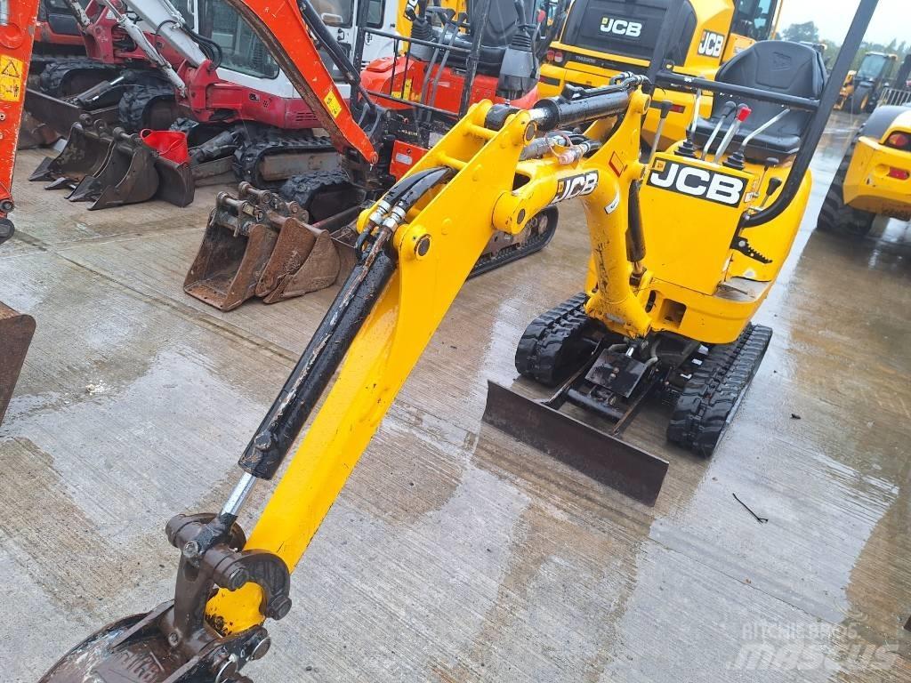 JCB 8008 小型挖掘机