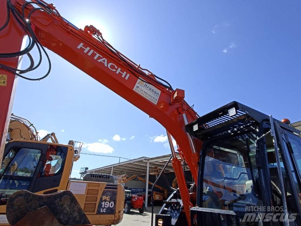 Hitachi ZX 135 US-6 履带挖掘机