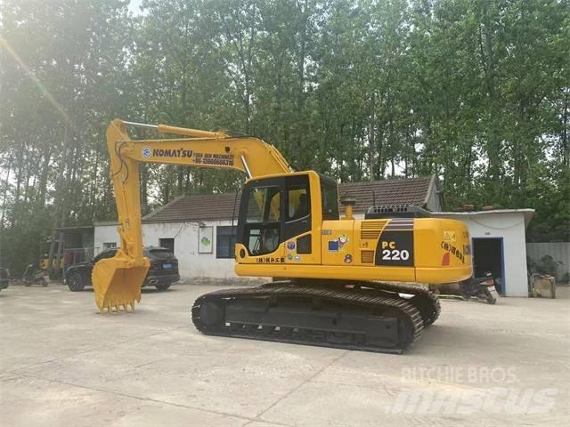Komatsu PC 220-8 履带挖掘机