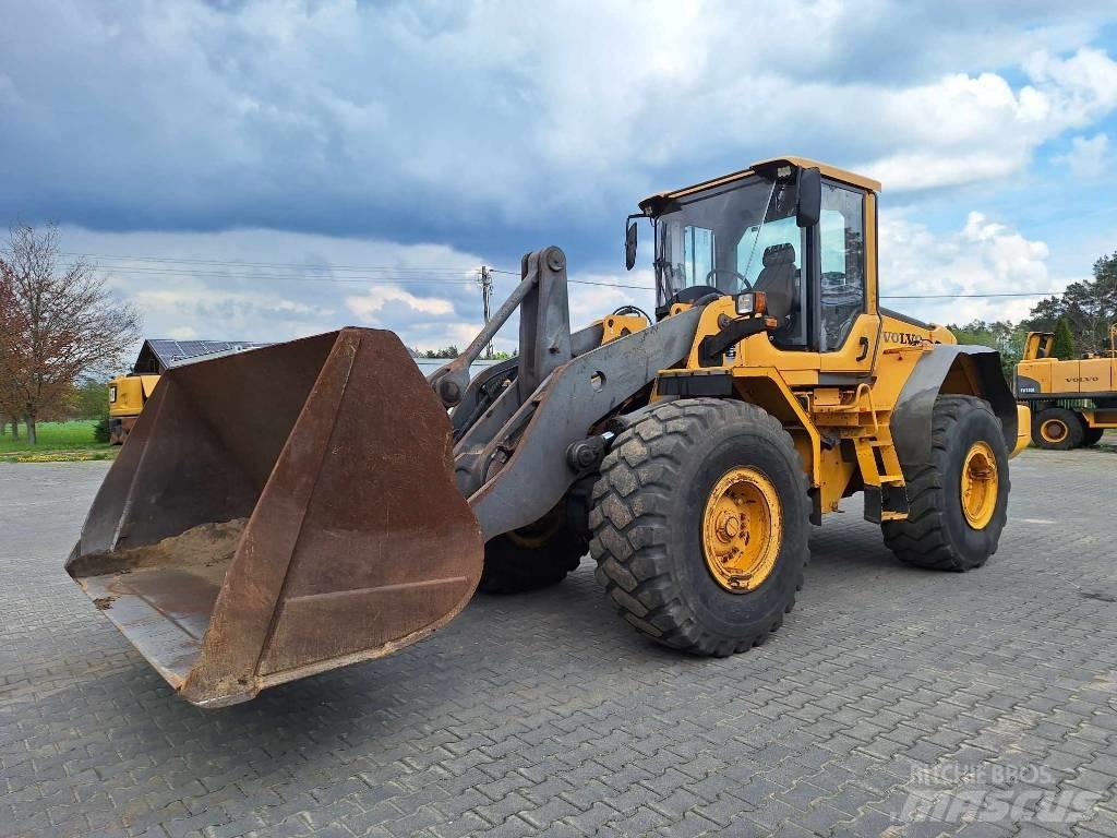 Volvo L 120 F 轮式装载机