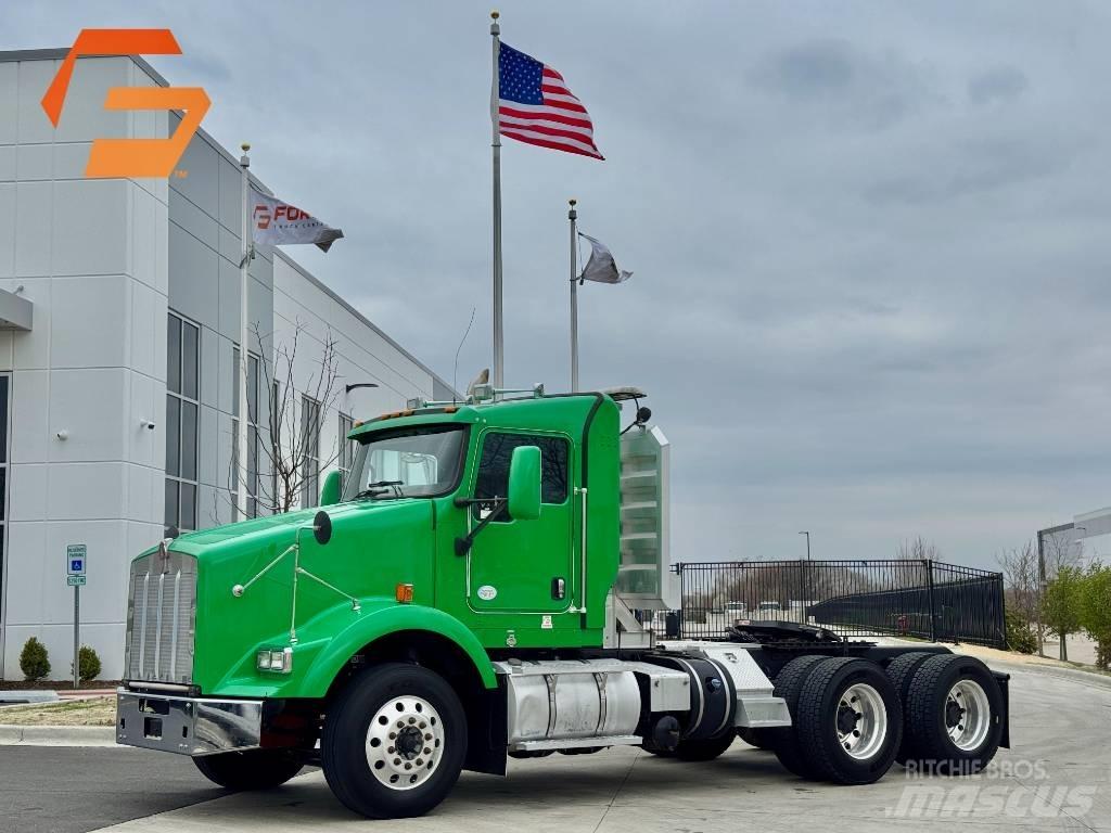 Kenworth T800 牵引车
