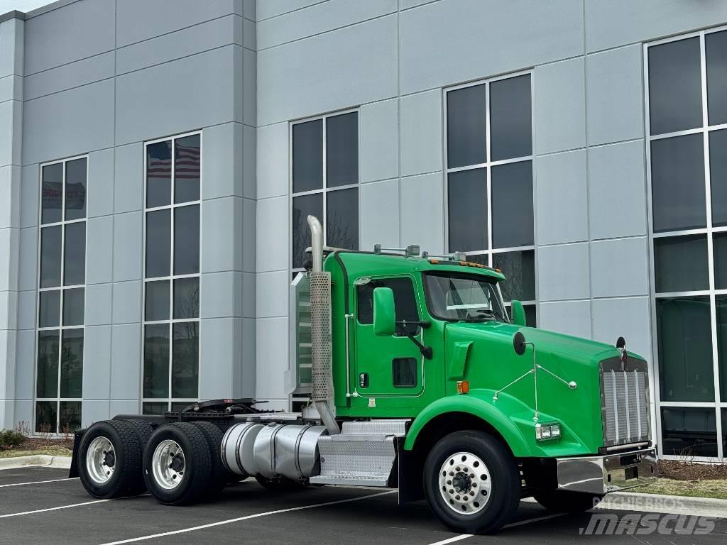 Kenworth T800 牵引车