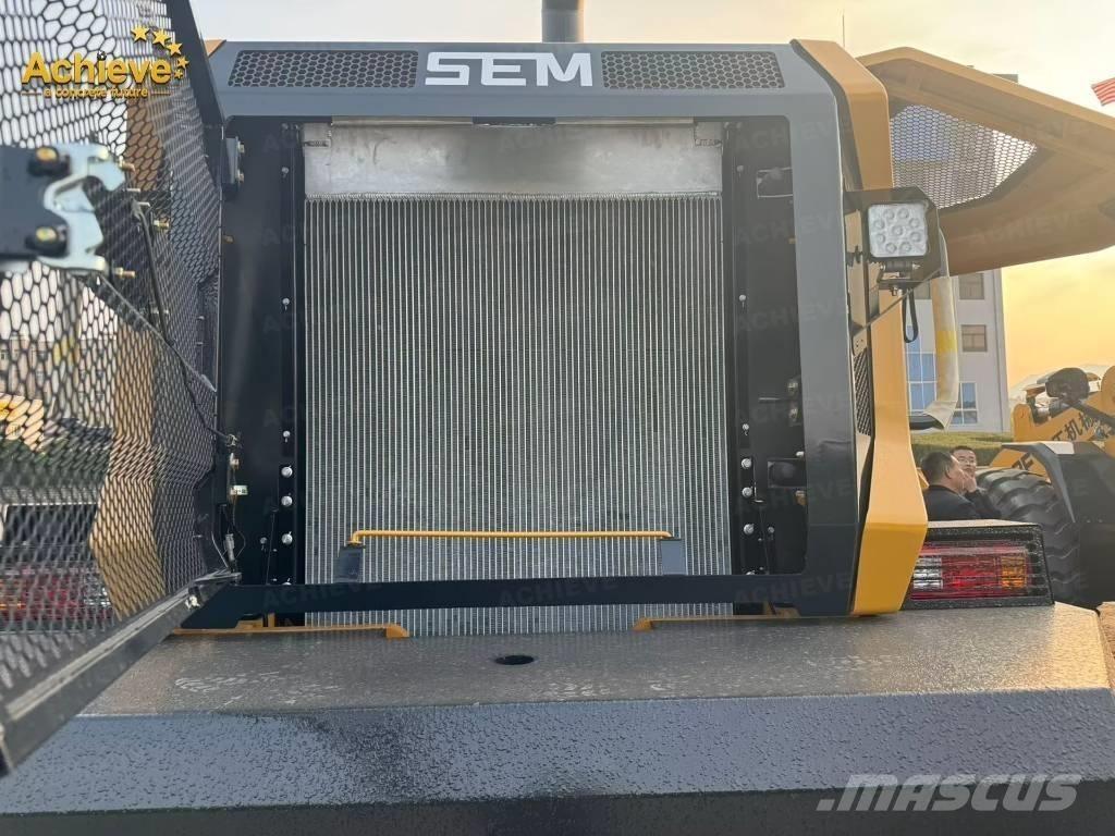 SEM 656F 轮式装载机