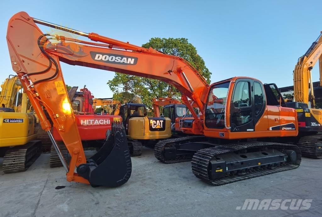 Doosan DX 225 LC 履带挖掘机