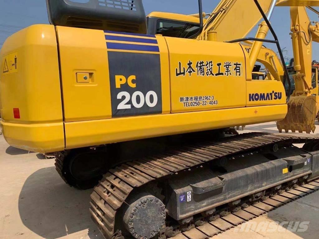 Komatsu pc200-7 履带挖掘机