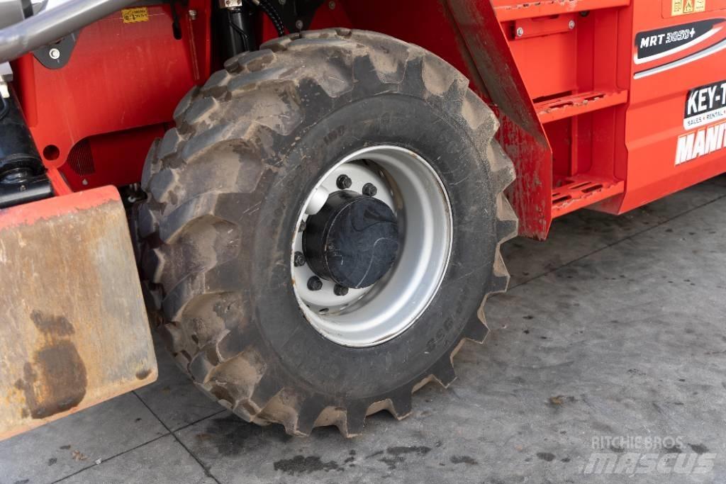 Manitou MRT 3050+ 伸缩臂叉装车|叉装车