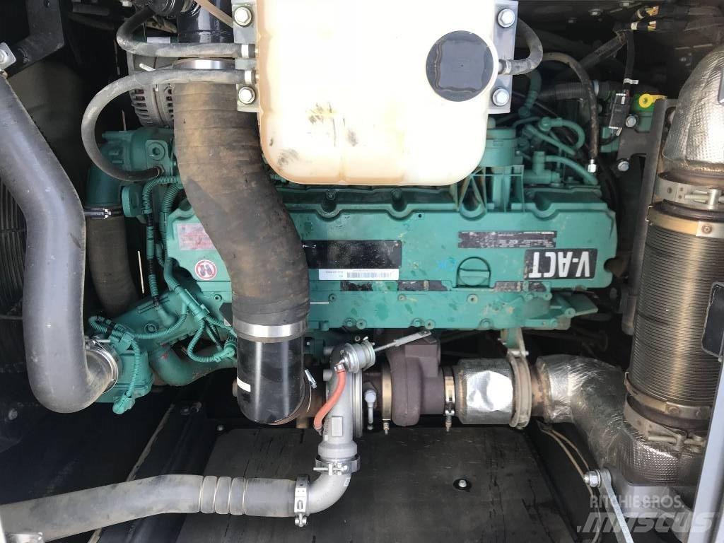 Volvo EC250E L 履带挖掘机