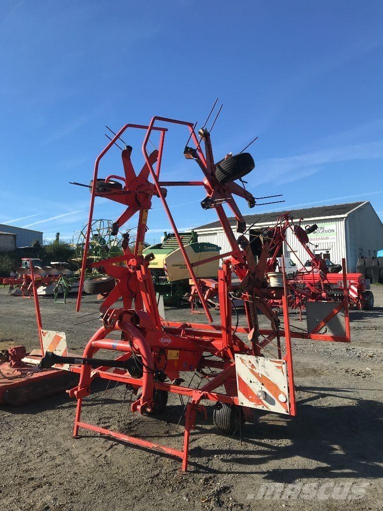 Kuhn GF 6401 MH 犁耙和摊草机