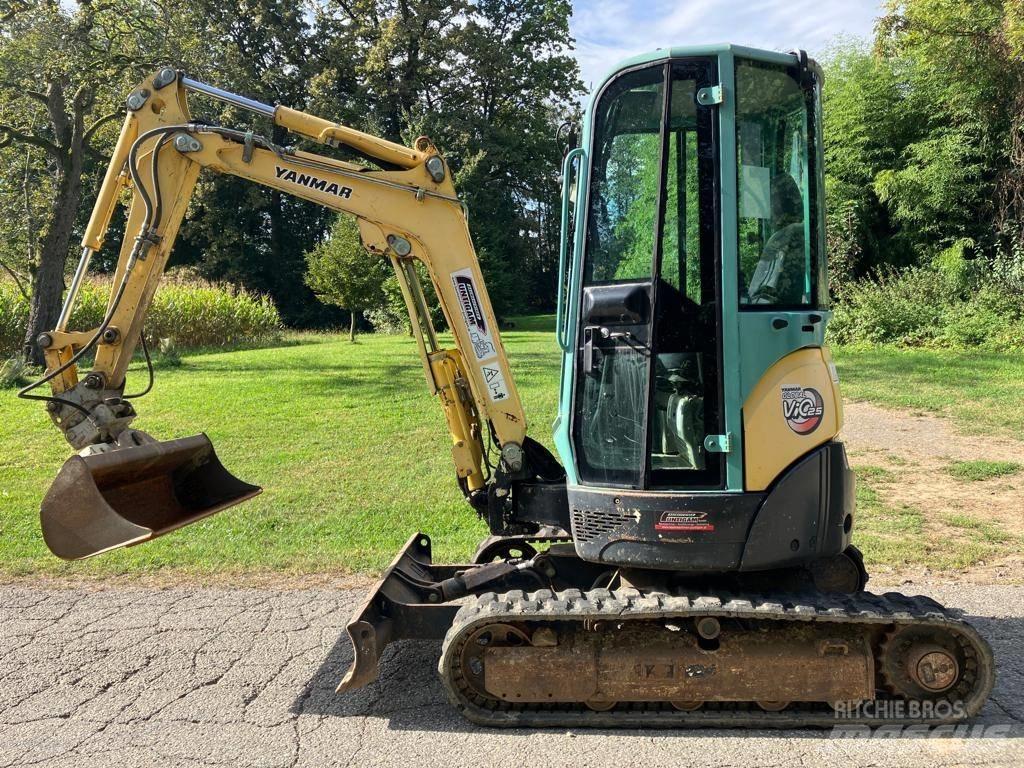 Yanmar Vio 25-4 小型挖掘机