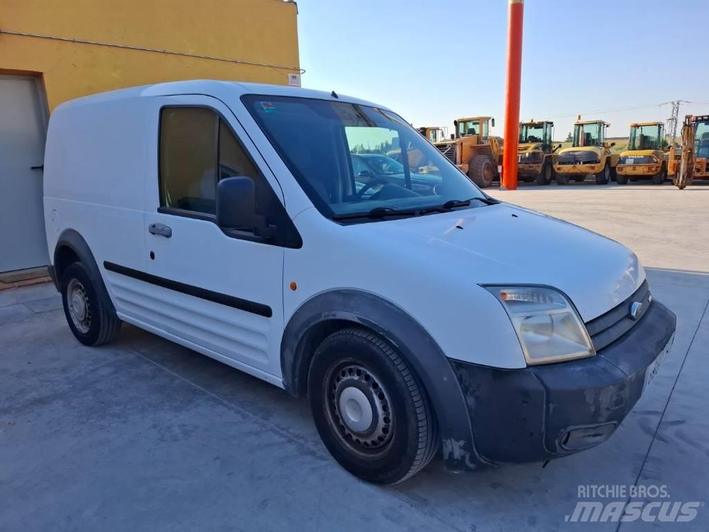 Ford Connect 大型面包车
