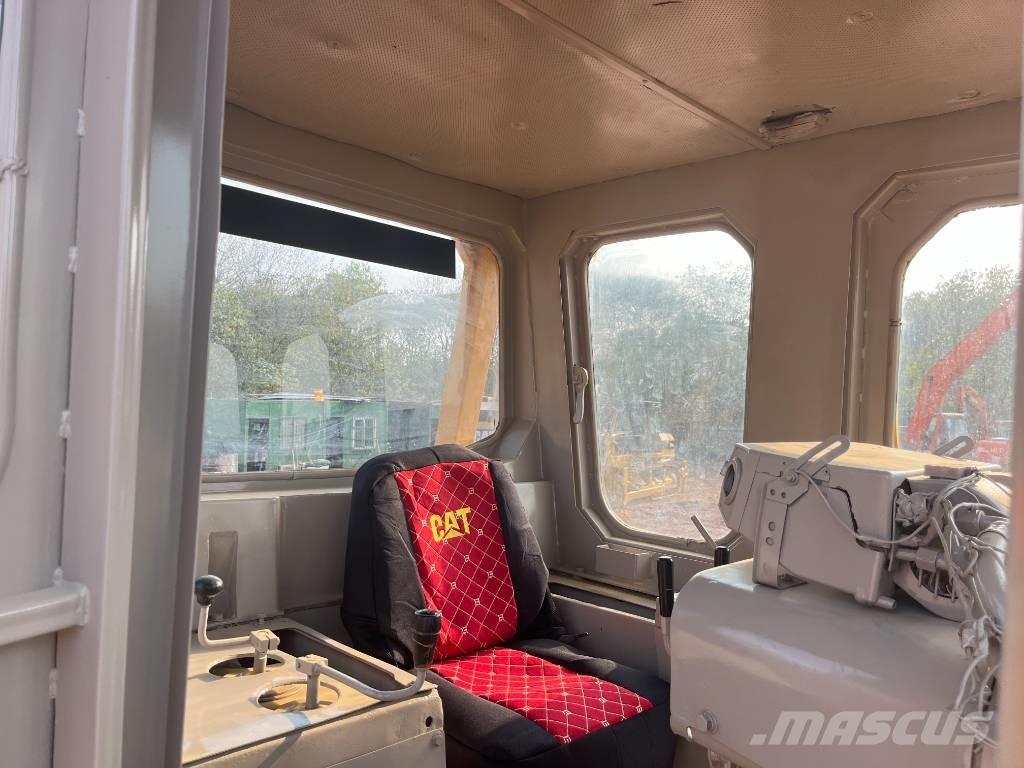 CAT D7G 履带式推土机