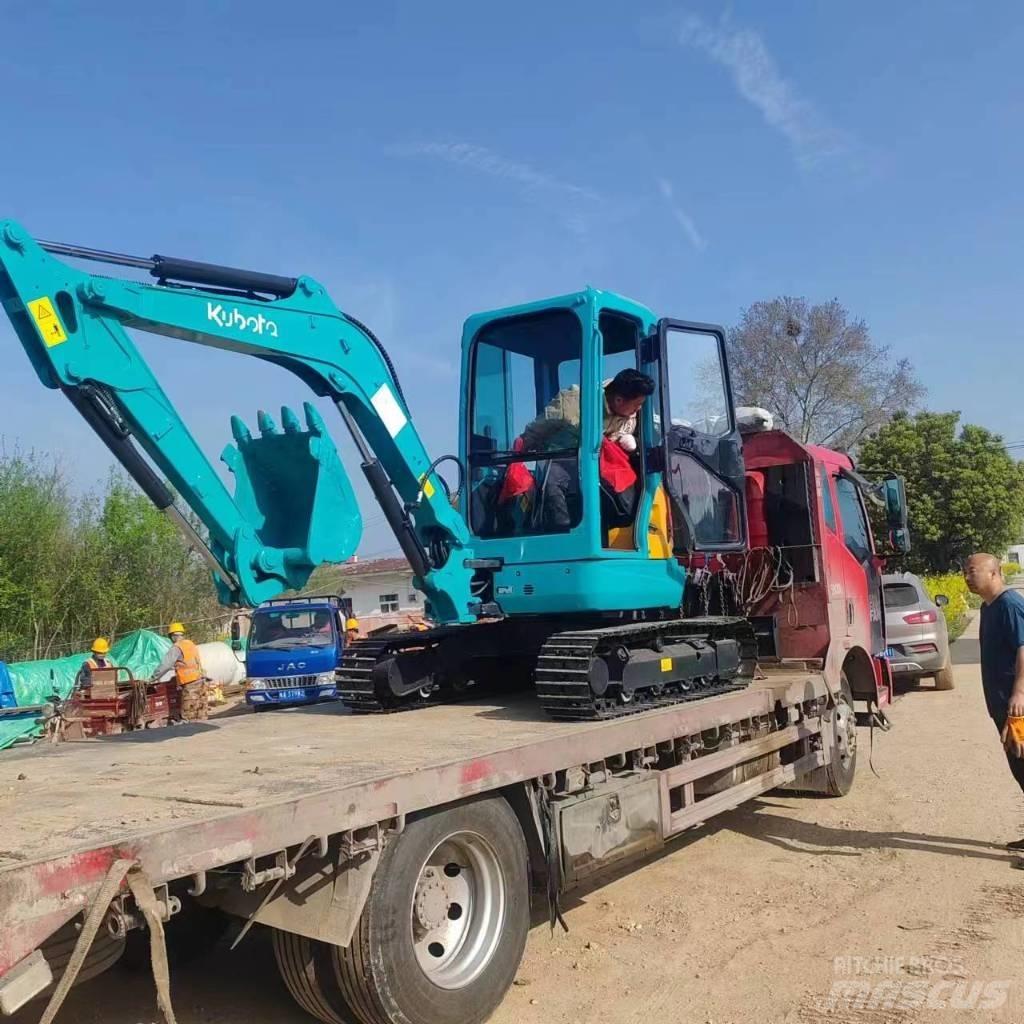 Kubota U 35 小型挖掘机