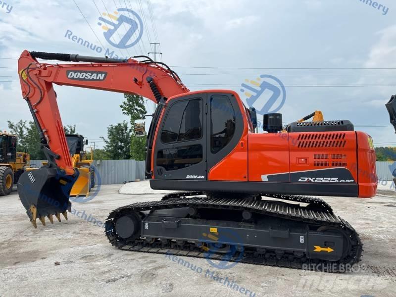Doosan DX 225 LC-9C 履带挖掘机