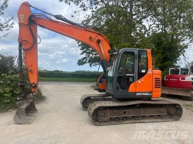 Doosan DX 140 LCR-5 履带挖掘机