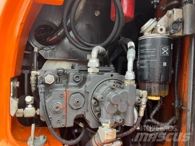 Doosan DX 140 LCR-5 履带挖掘机