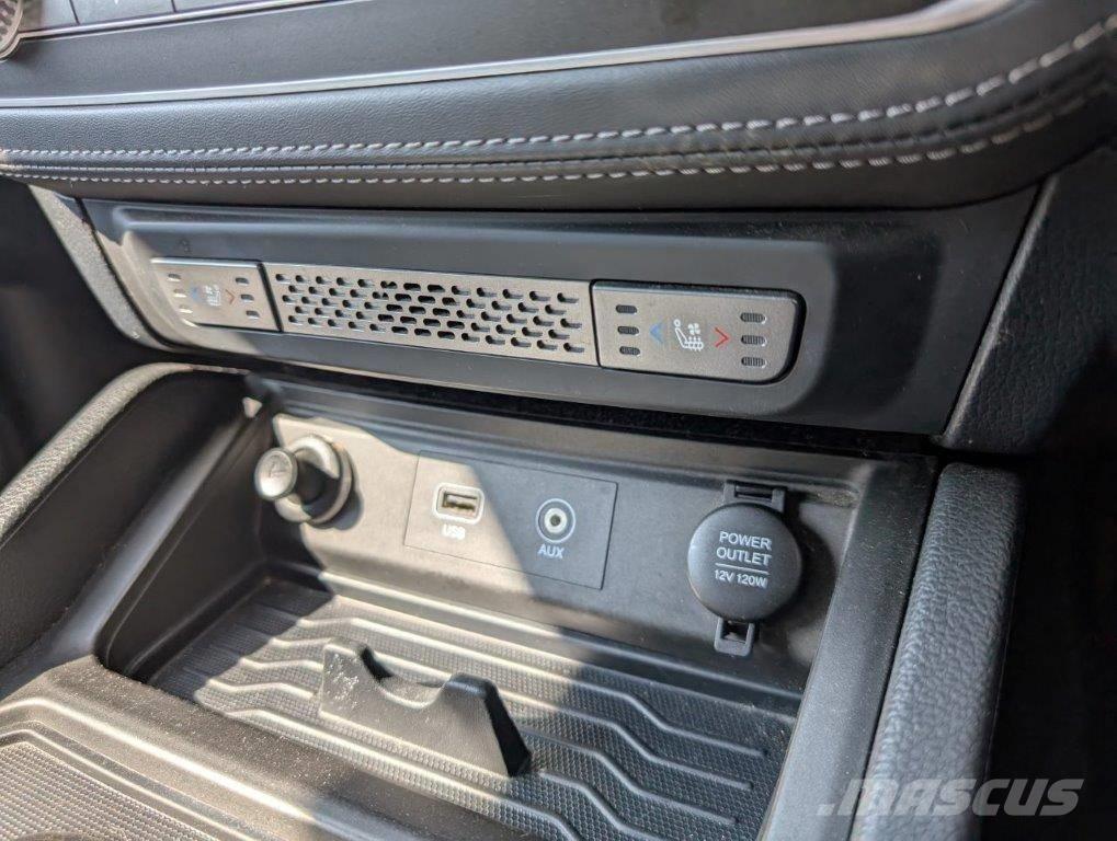 Ssangyong Musso 汽车