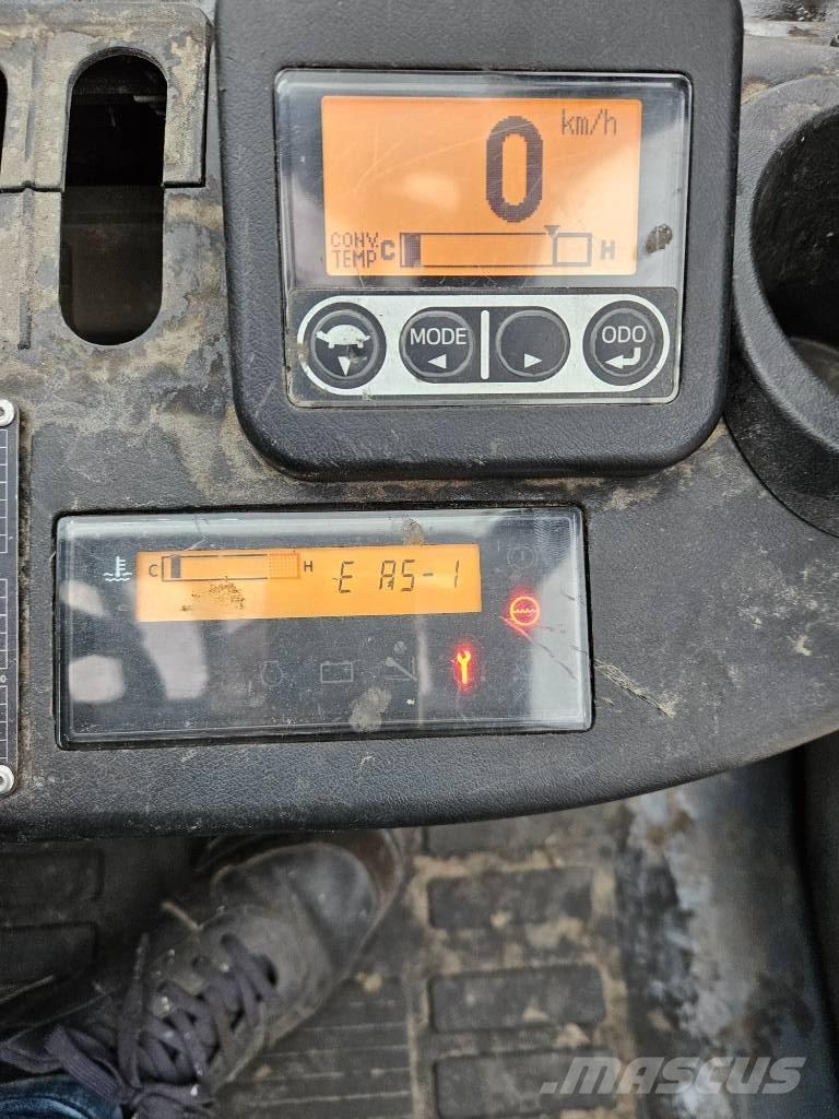 Toyota 8 FGF 20 天然气叉车