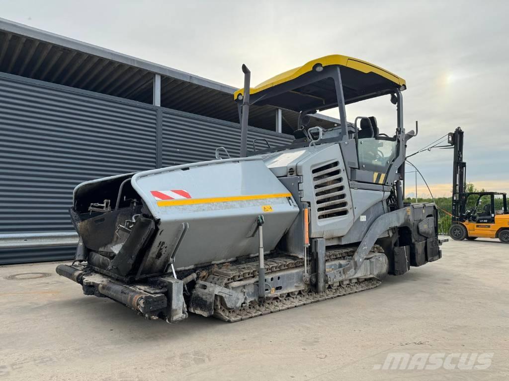 Vögele SUPER 1900-3I 沥青摊铺机