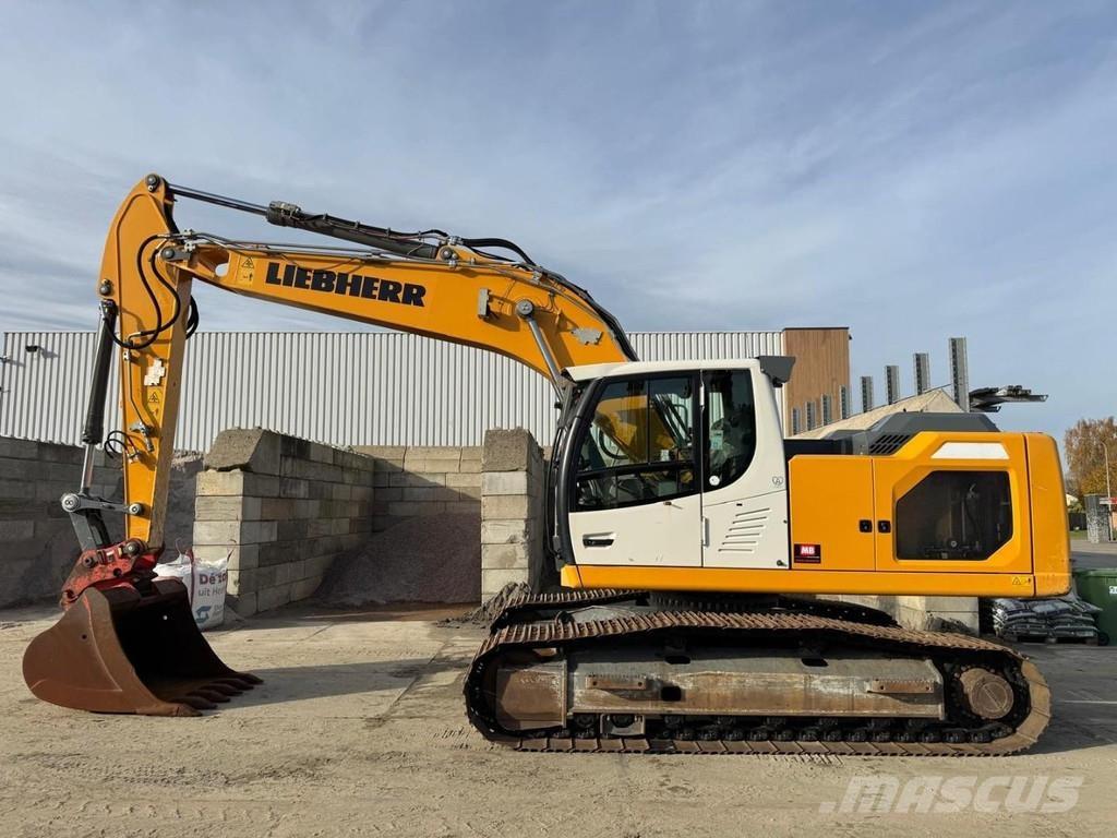 Liebherr R922 LC 履带挖掘机