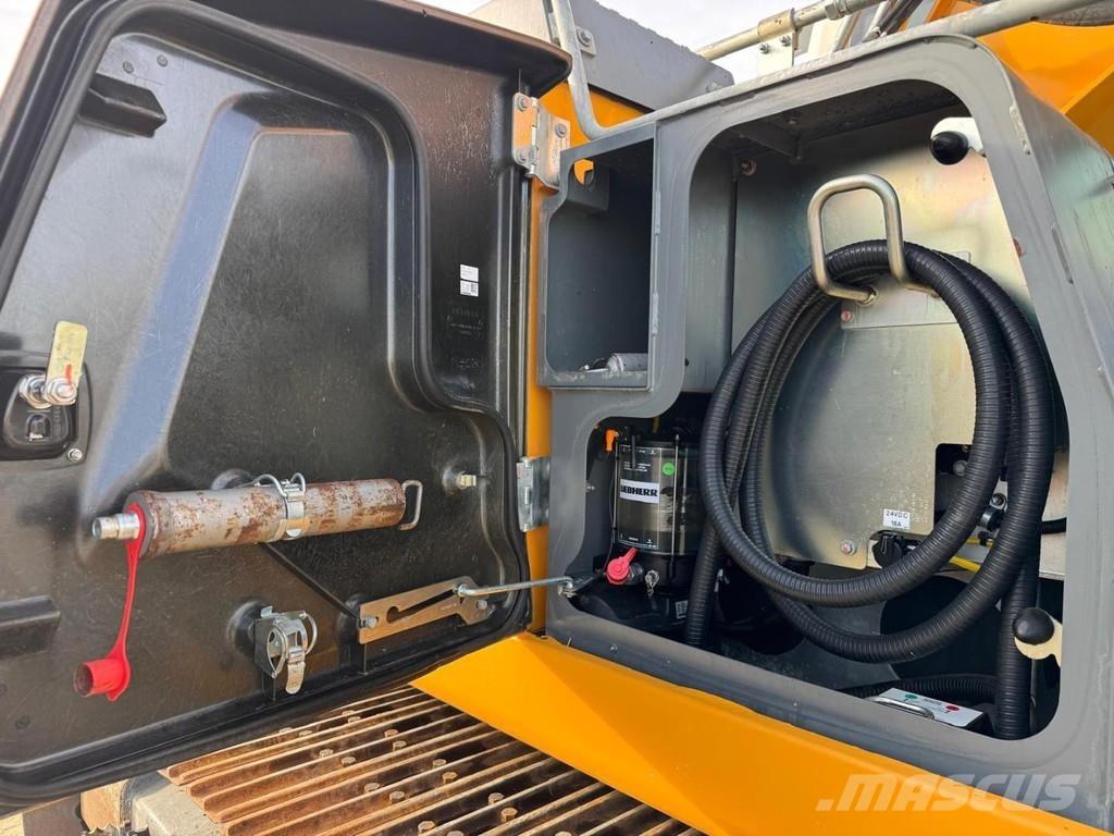 Liebherr R922 LC 履带挖掘机