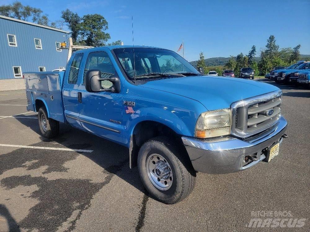 Ford F 350 XLT SD 皮卡车