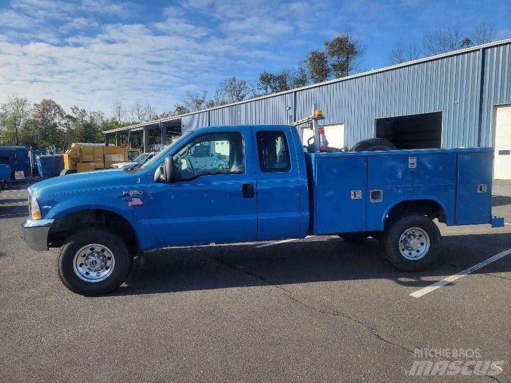 Ford F 350 XLT SD 皮卡车
