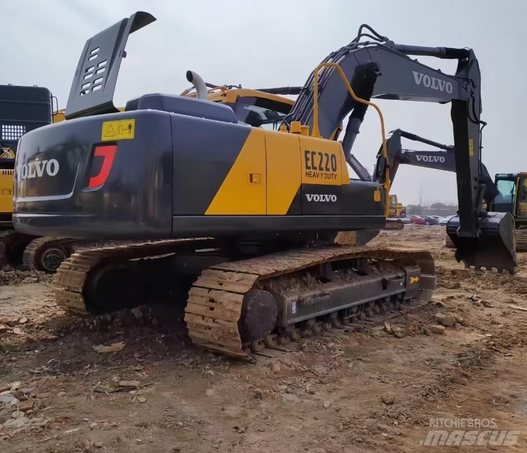 Volvo EC 220 履带挖掘机