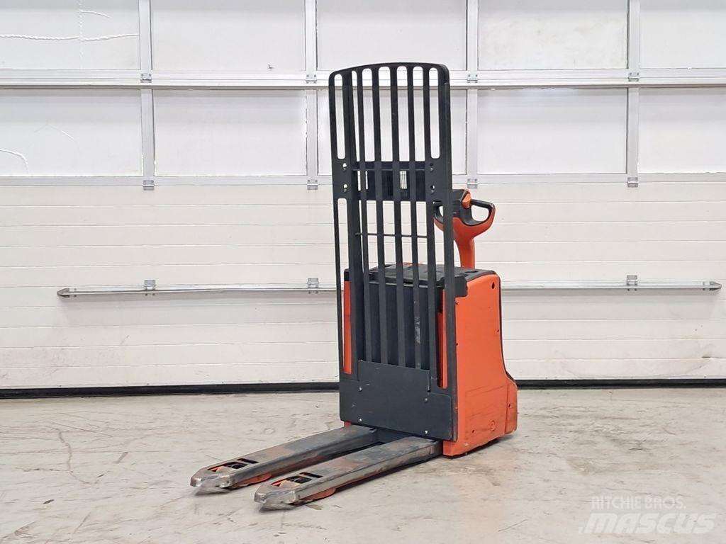 Linde T16L 手摇升降机