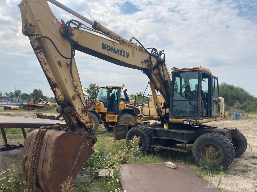 Komatsu PW 170 轮式挖掘机