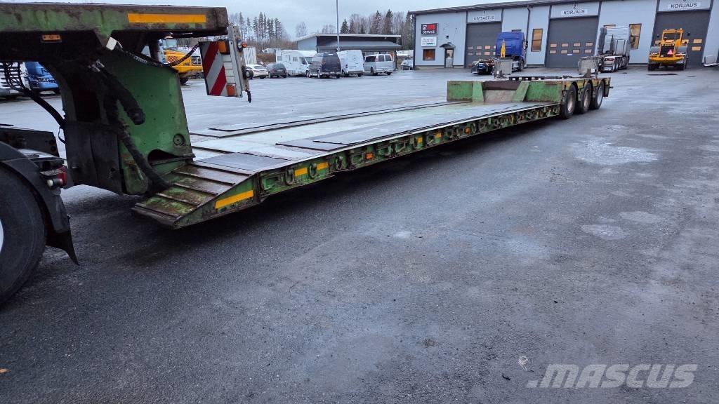 Volvo FH650 6X4 牵引车