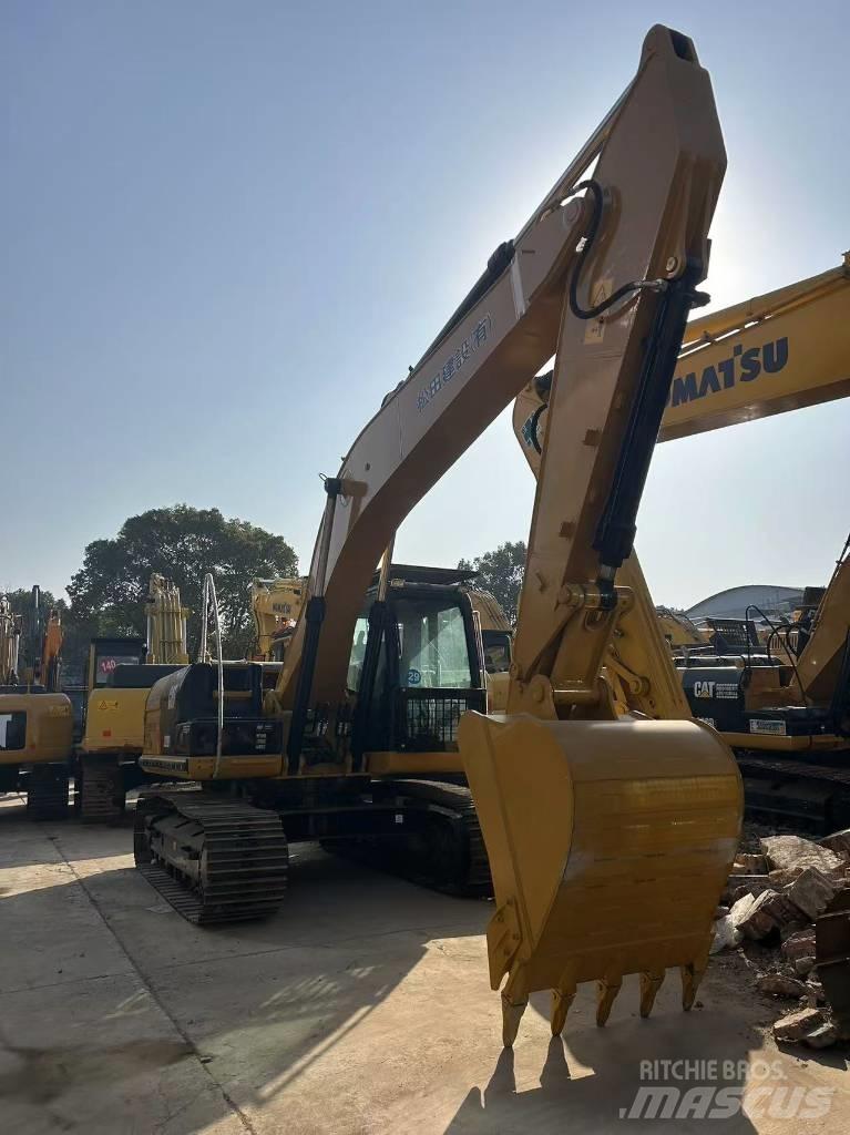 CAT 320D2 履带挖掘机