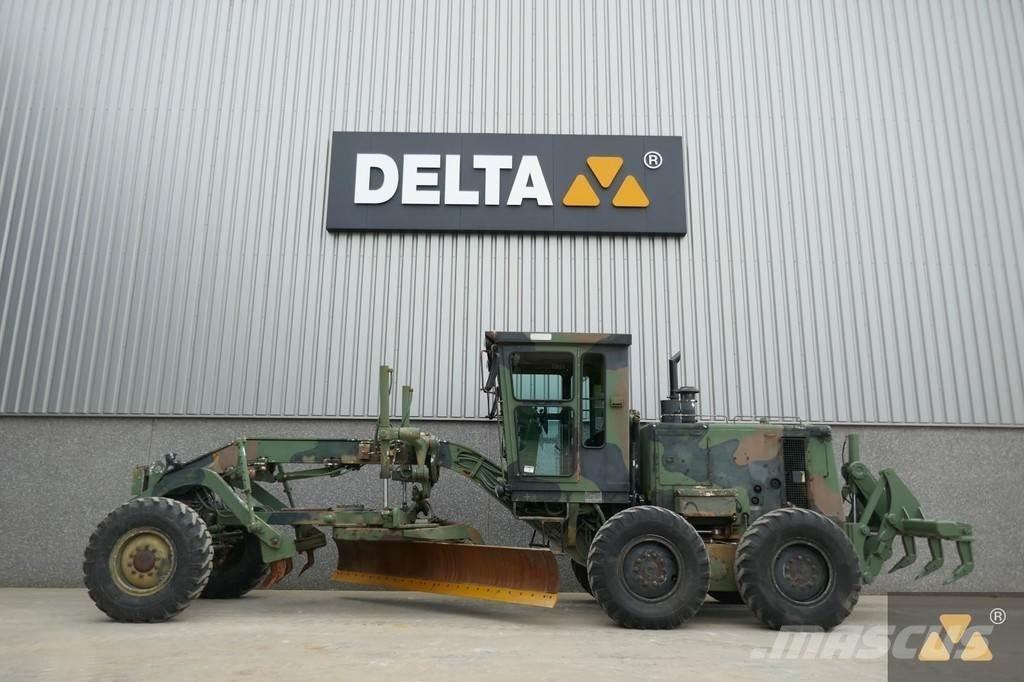 CAT 130G Ex-army 平地机/推土机