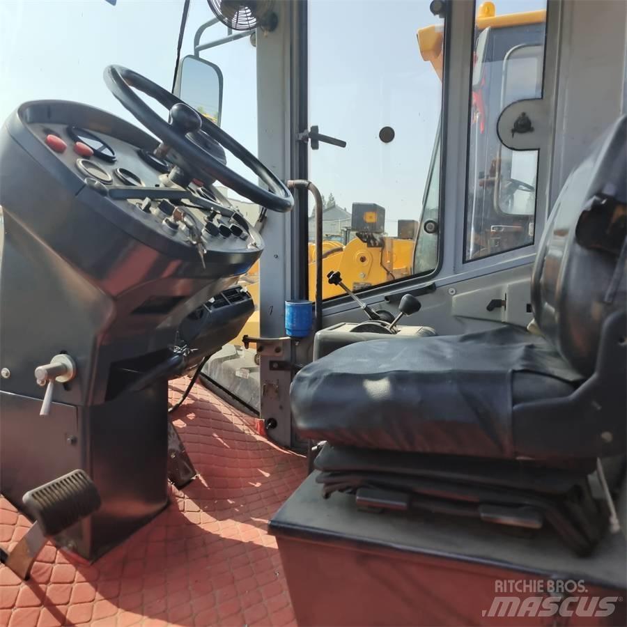 XCMG XS 263 J 单轮压路机