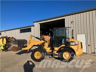 CAT 908m 轮式装载机