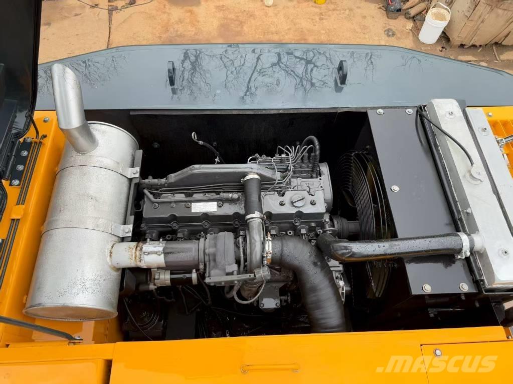 Hyundai 305-9t 履带挖掘机