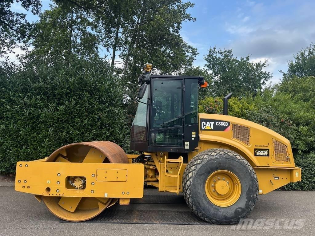 CAT CS 66 B 单轮压路机