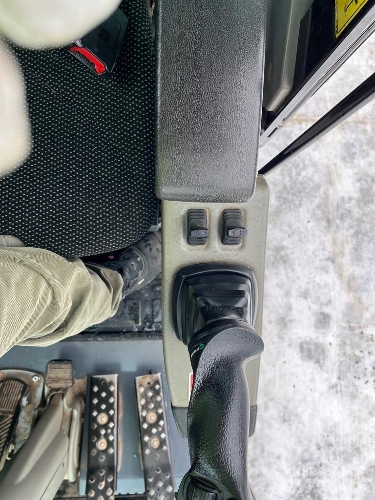 Yanmar B 95 W 轮式挖掘机