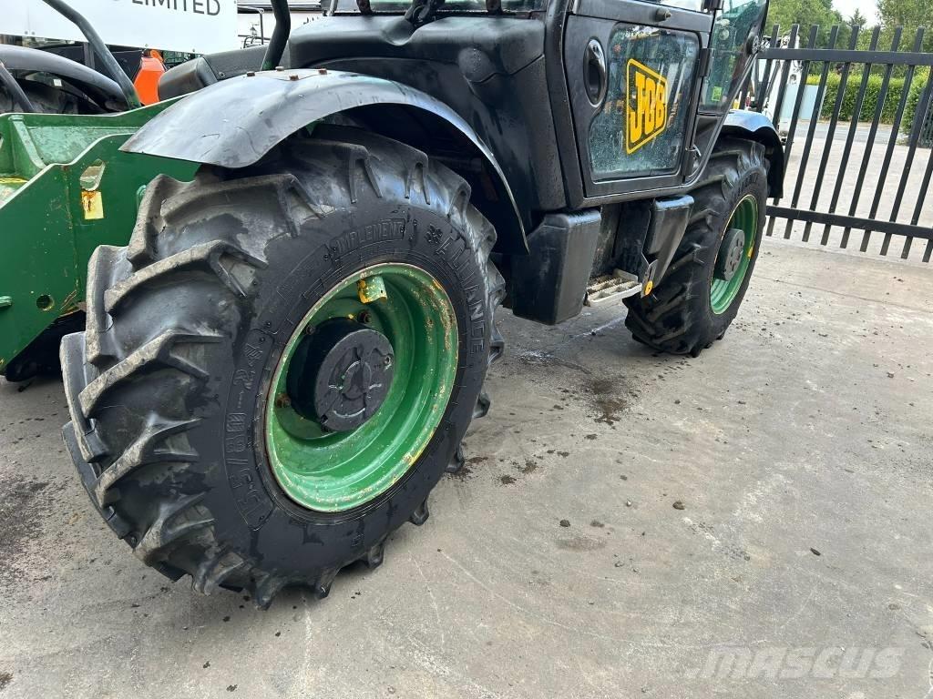 JCB 535-125 伸缩臂叉装车|叉装车