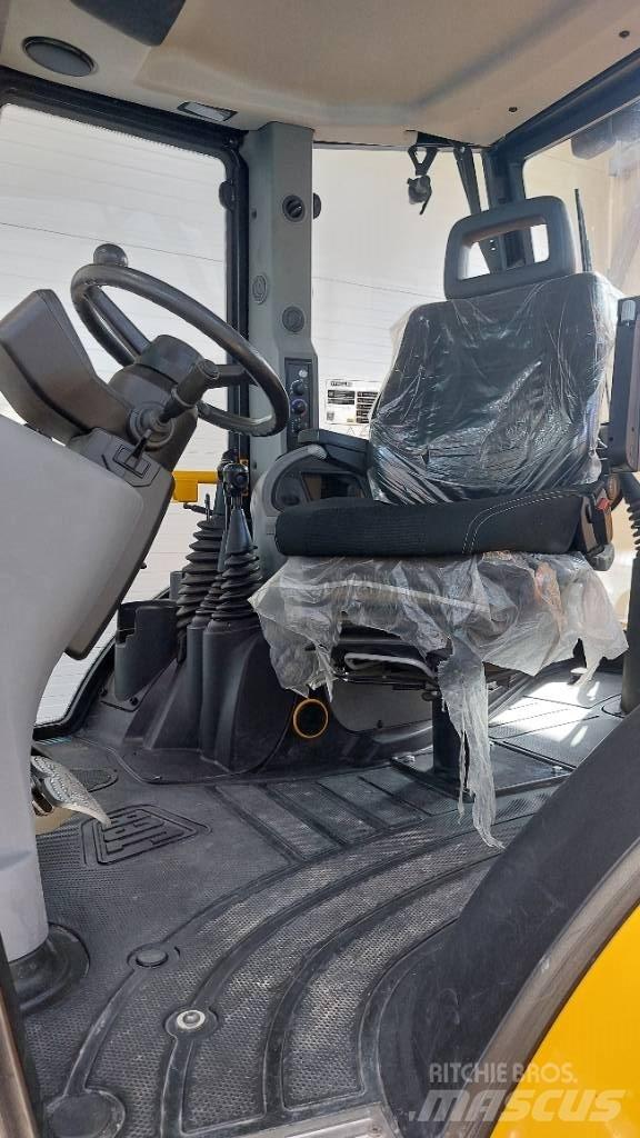 JCB 3 CX Plus 反铲装载机