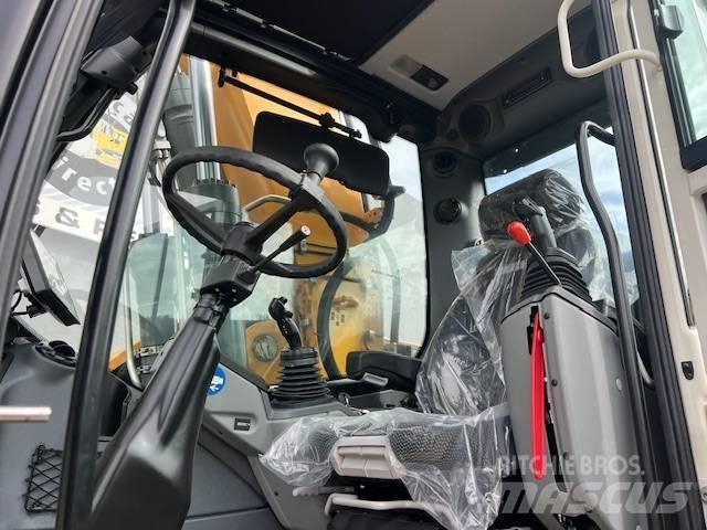 Liebherr 916 轮式挖掘机