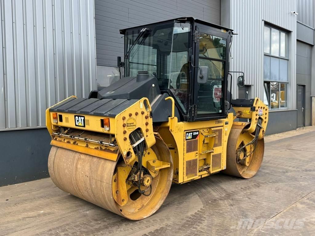 CAT CD54B 双轮压路机