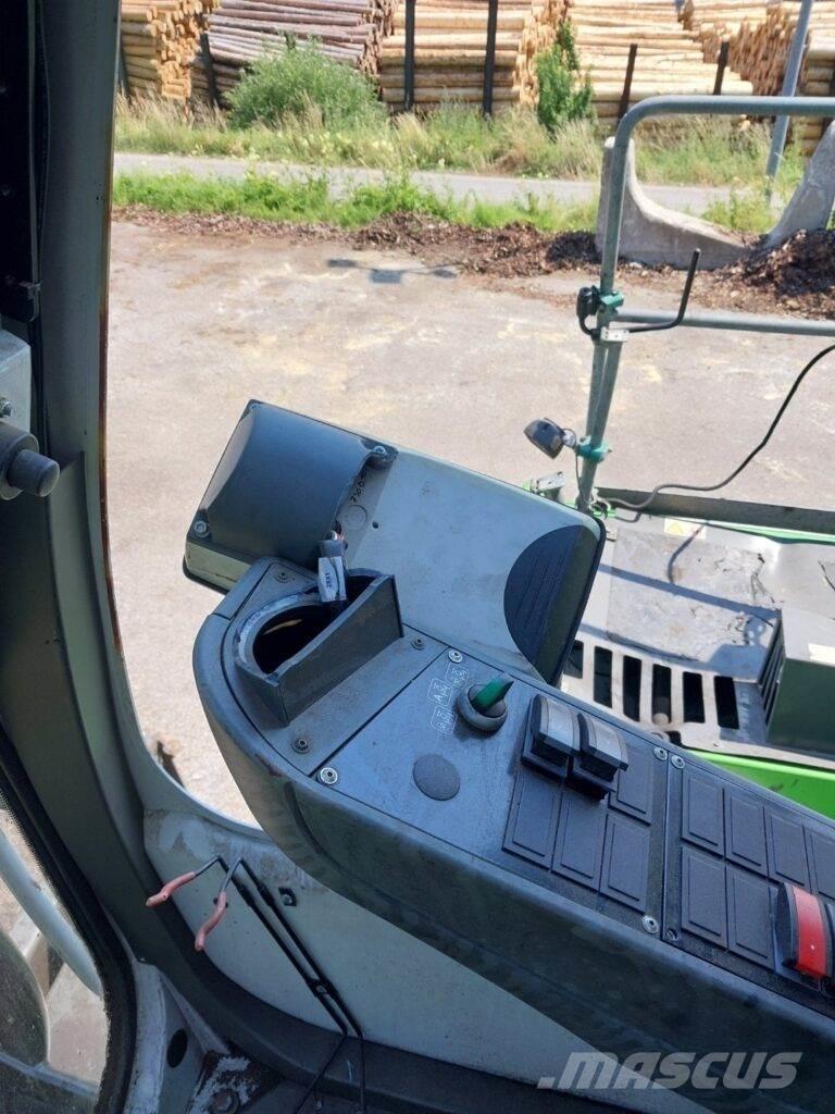 Sennebogen 730E 工业挖掘机